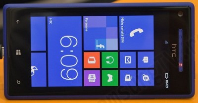 HTC_Windows_Phone_8X_Blue_00.JPG