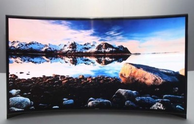 Samsung_Curved_OLED_HDTV_55_inch_01.JPG